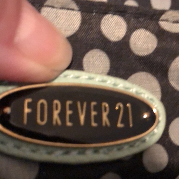 Forever 21 mint green crossbody purse. - Picture 4 of 7